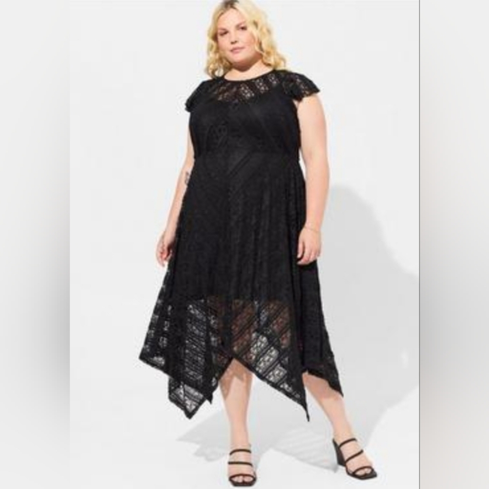 Torrid High Neck Handkerchief Midi lace black Dress size 2X